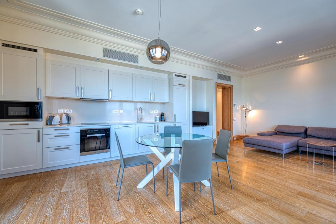 Porto Montenegro Residences ติวัต ภายนอก รูปภาพ