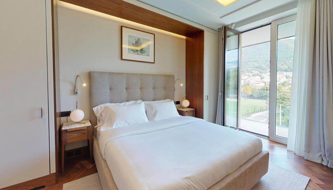 Porto Montenegro Residences ติวัต ภายนอก รูปภาพ