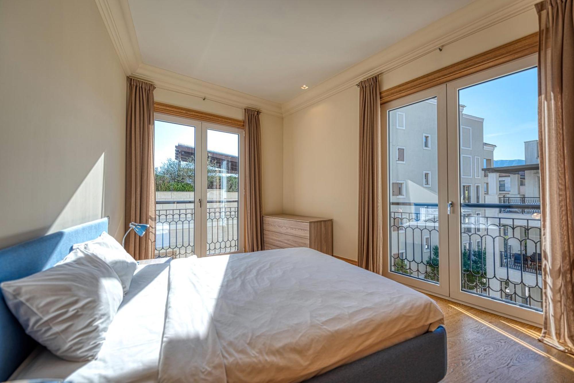 Porto Montenegro Residences ติวัต ภายนอก รูปภาพ