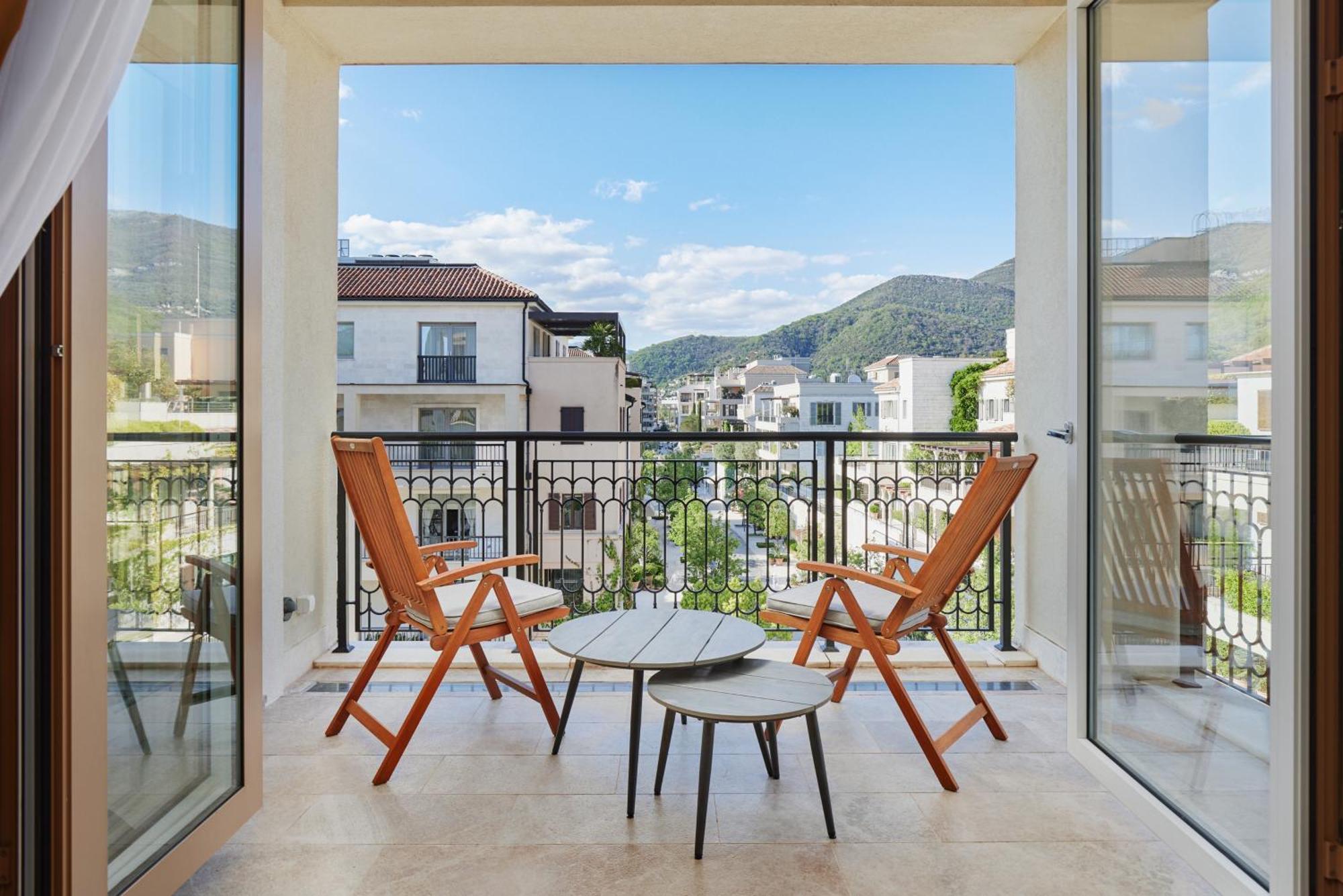 Porto Montenegro Residences ติวัต ภายนอก รูปภาพ