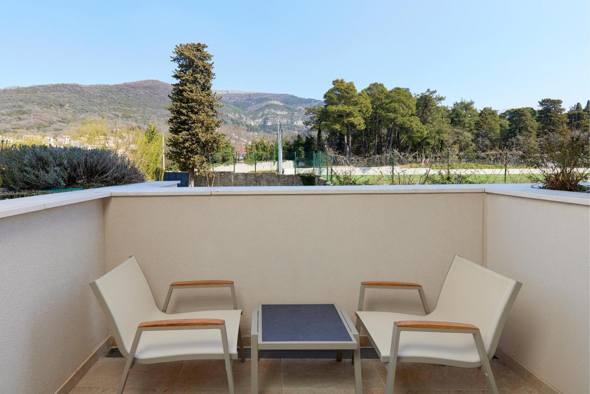 Porto Montenegro Residences ติวัต ภายนอก รูปภาพ