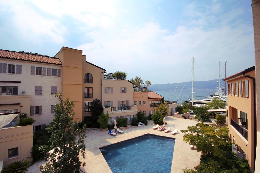 Porto Montenegro Residences ติวัต ภายนอก รูปภาพ